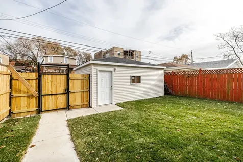 3822 West Huron Street W Chicago IL 60624