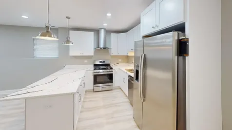 3822 West Huron Street W Chicago IL 60624