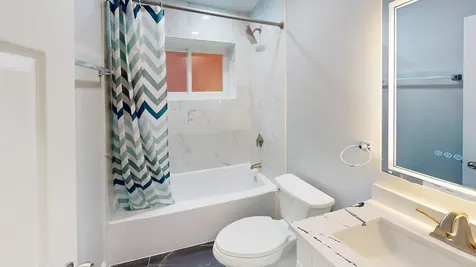 3822 West Huron Street W Chicago IL 60624