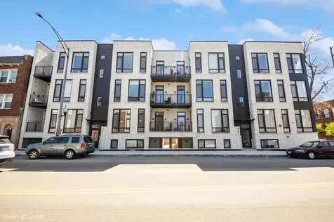 3153 North Tripp Avenue Chicago IL 60641