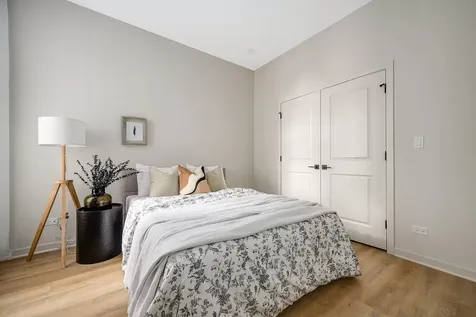 3153 North Tripp Avenue Chicago IL 60641