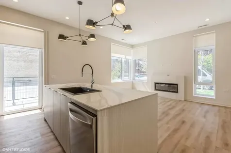 3153 North Tripp Avenue Chicago IL 60641