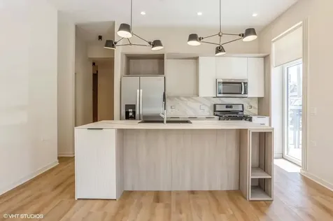 3153 North Tripp Avenue Chicago IL 60641