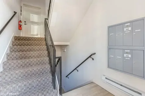 3153 North Tripp Avenue Chicago IL 60641