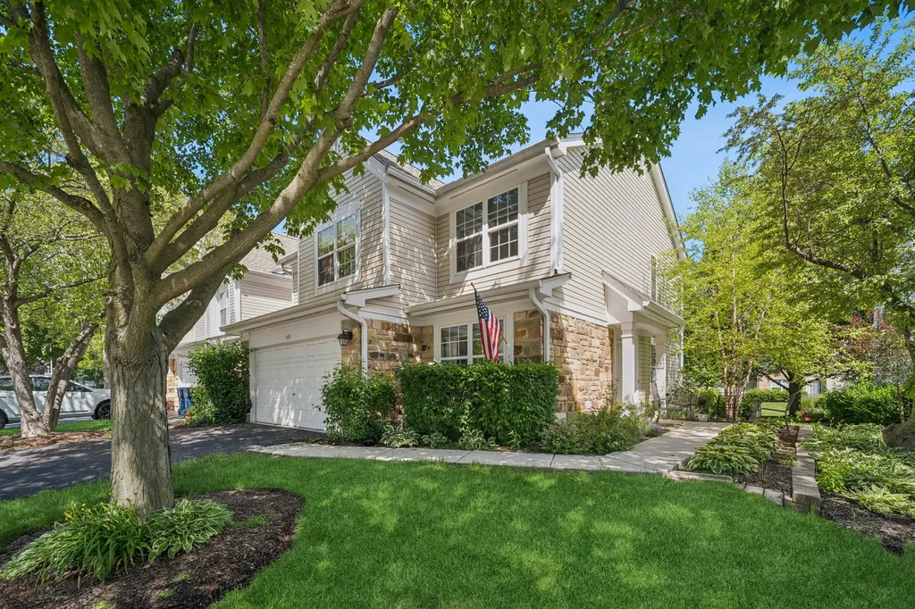 169 Crescent Lane Schaumburg IL 60193