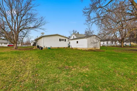 350 East Summer Street Paxton IL 60957