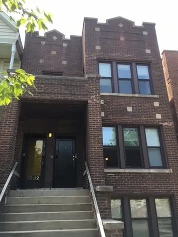 3632 North Hermitage Avenue Chicago IL 60613
