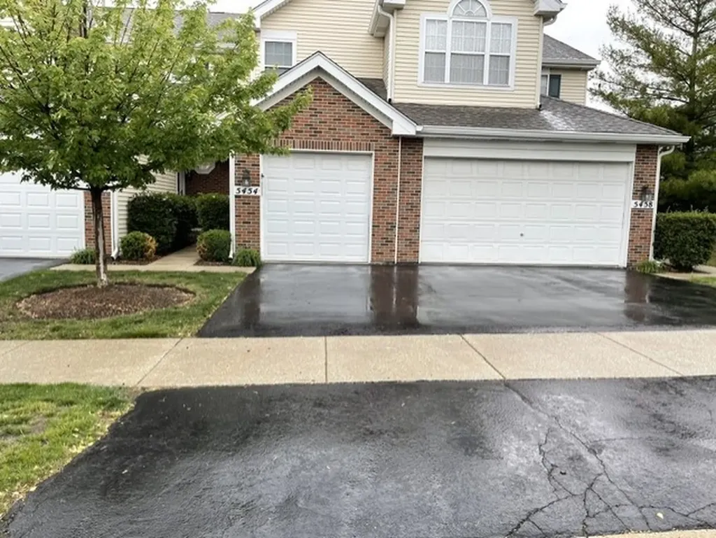 5454 Elizabeth Place Rolling Meadows IL 60008