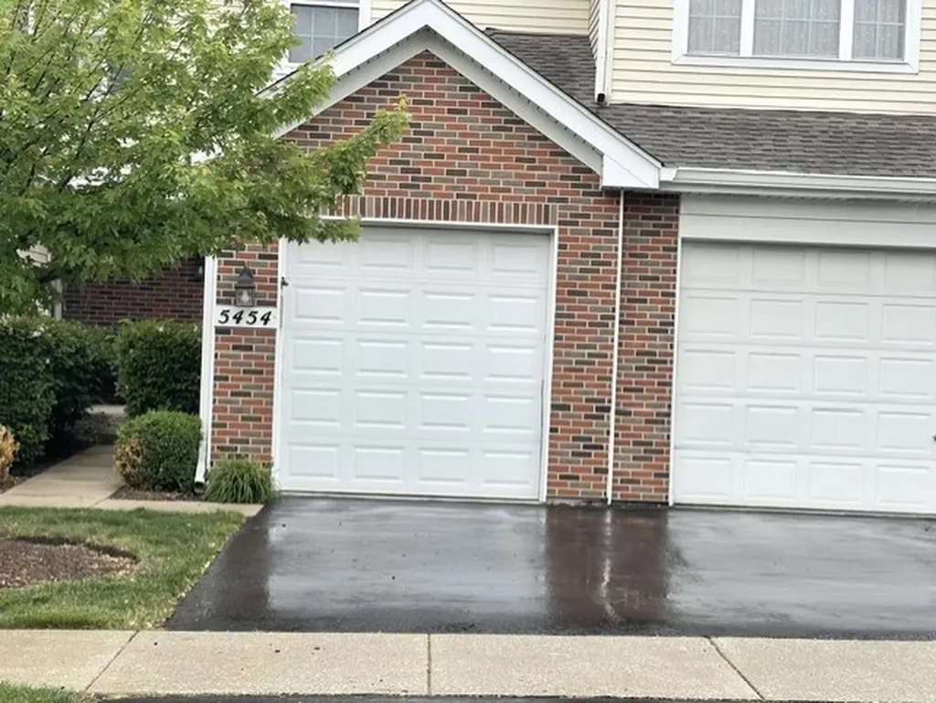 5454 Elizabeth Place Rolling Meadows IL 60008