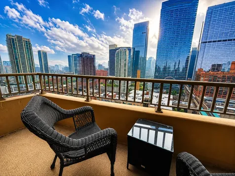 200 North Jefferson Street Chicago IL 60661