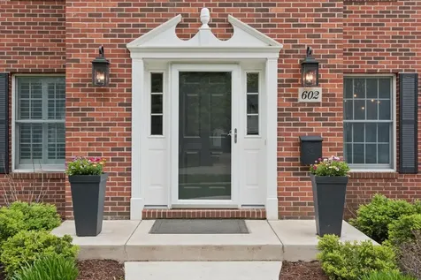 602 Gray Street Geneva IL 60134