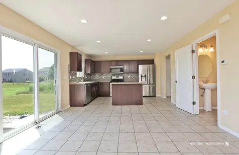 4111 Credence Drive Zion IL 60099