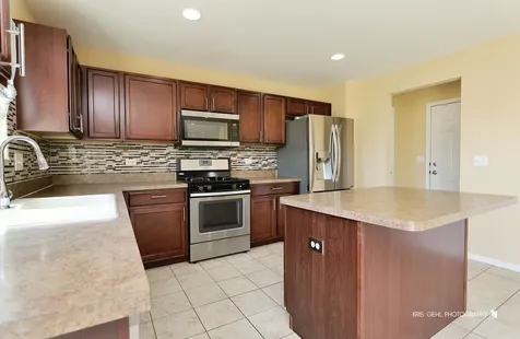 4111 Credence Drive Zion IL 60099