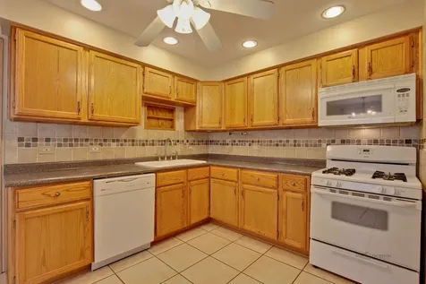 648 North Greenview Avenue Mundelein IL 60060