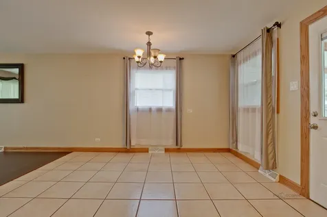 648 North Greenview Avenue Mundelein IL 60060