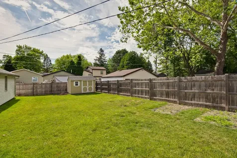 648 North Greenview Avenue Mundelein IL 60060