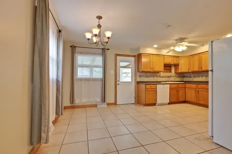 648 North Greenview Avenue Mundelein IL 60060