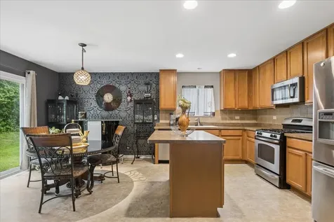 4015 Cypress Drive Zion IL 60099