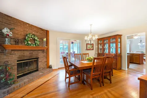 7108 Red Barn Road Crystal Lake IL 60012