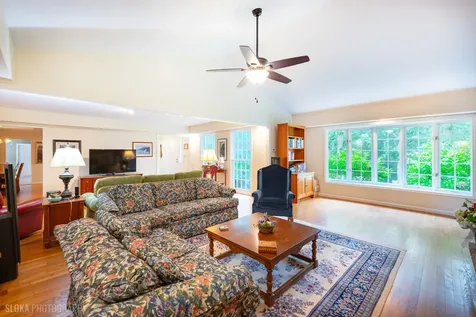 7108 Red Barn Road Crystal Lake IL 60012
