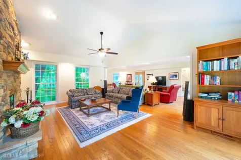 7108 Red Barn Road Crystal Lake IL 60012