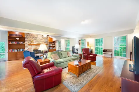 7108 Red Barn Road Crystal Lake IL 60012