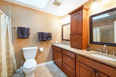 7108 Red Barn Road Crystal Lake IL 60012