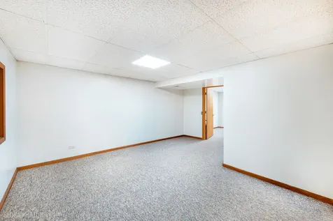 7108 Red Barn Road Crystal Lake IL 60012