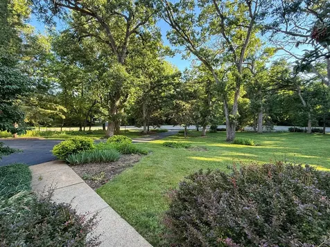 7108 Red Barn Road Crystal Lake IL 60012