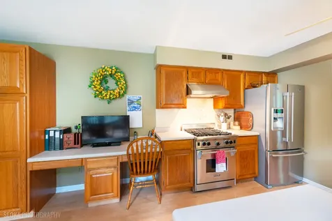 7108 Red Barn Road Crystal Lake IL 60012