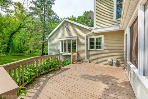 7108 Red Barn Road Crystal Lake IL 60012
