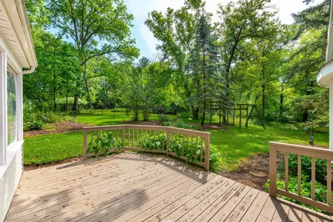 7108 Red Barn Road Crystal Lake IL 60012