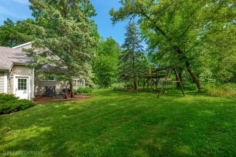 7108 Red Barn Road Crystal Lake IL 60012
