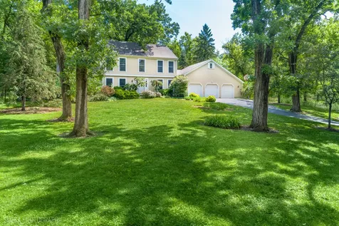 7108 Red Barn Road Crystal Lake IL 60012