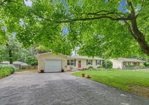 507 East Larmon Street Tolono IL 61880