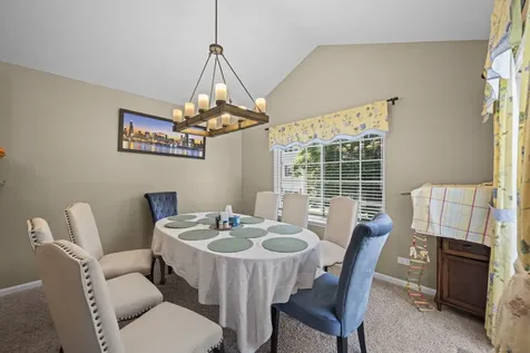 557 Cary Woods Circle Cary IL 60013