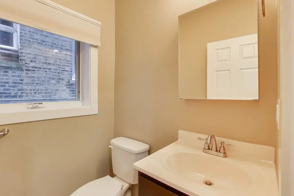 1416 West Farwell Avenue Chicago IL 60626