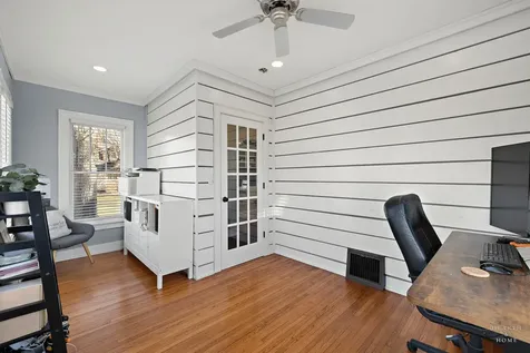 381 Douglas Avenue Crystal Lake IL 60014