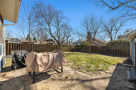 381 Douglas Avenue Crystal Lake IL 60014