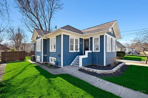 381 Douglas Avenue Crystal Lake IL 60014