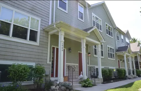 1906 Rena Lane Yorkville IL 60560