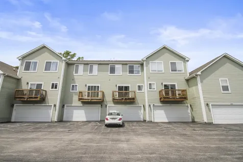 1906 Rena Lane Yorkville IL 60560