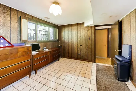 26339 South Woodlawn Avenue Crete IL 60417