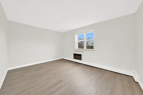 6161 North Hoyne Avenue Chicago IL 60659