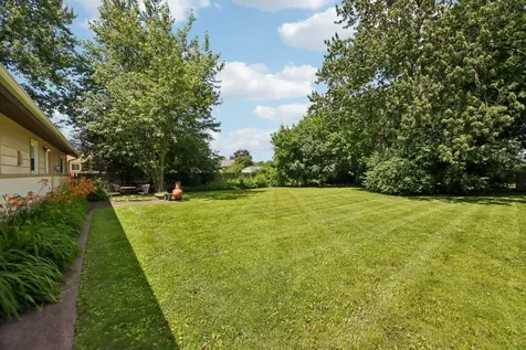 320 Illinois Boulevard Hoffman Estates IL 60169