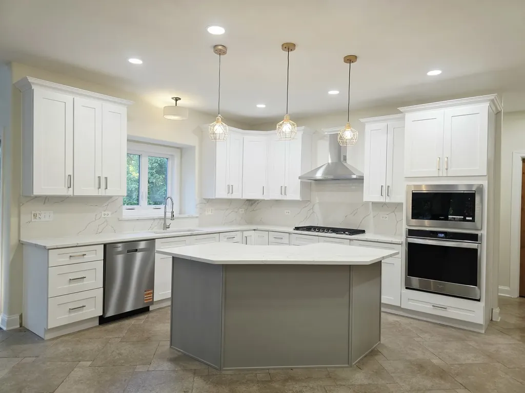 26513 Silverleaf Drive Plainfield IL 60585