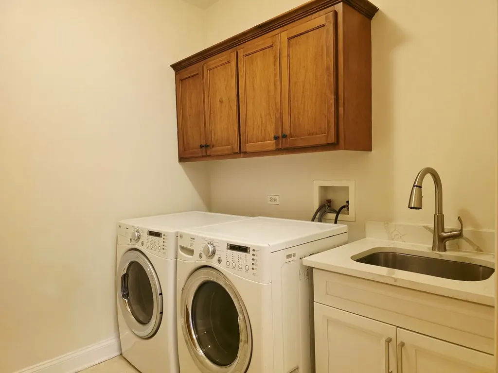 26513 Silverleaf Drive Plainfield IL 60585