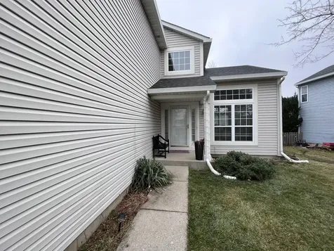 7681 Mendocino Drive Gurnee IL 60031