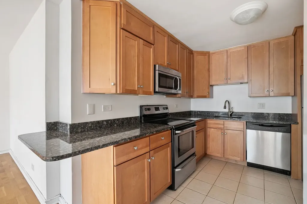 211 East Ohio Street Chicago IL 60611