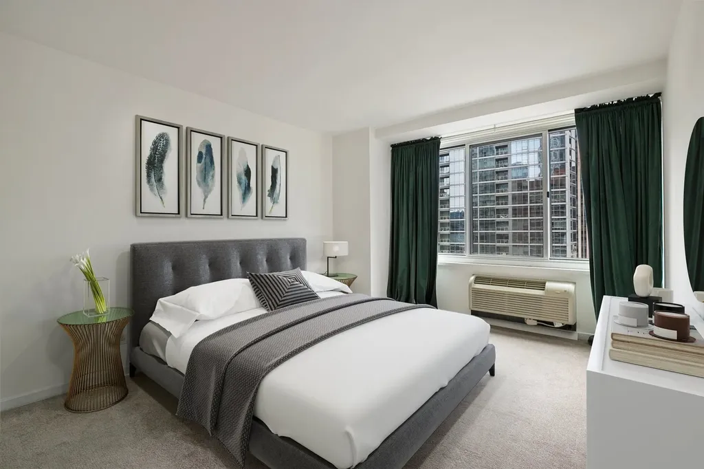 211 East Ohio Street Chicago IL 60611